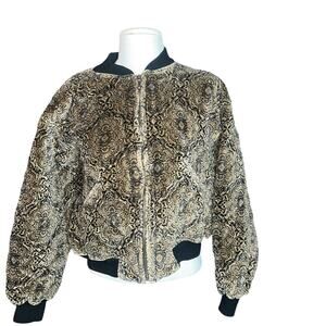 Liz Wear Vintage 80s/90s Vintage quilted women's bomber cropped jacket
